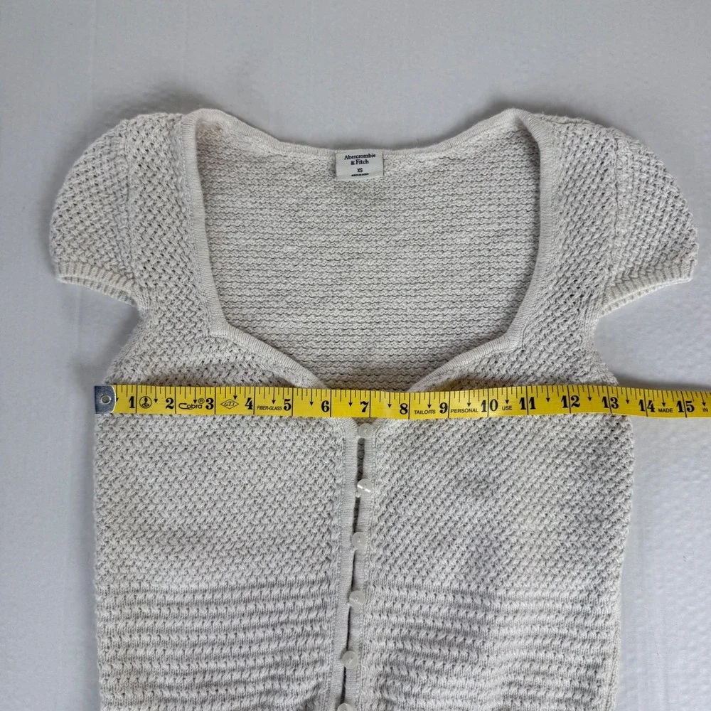 Abercrombie‎ & Fitch Womens XS Cream Button Up Short Sleeve Cropped Knit Top - Picture 4 of 6